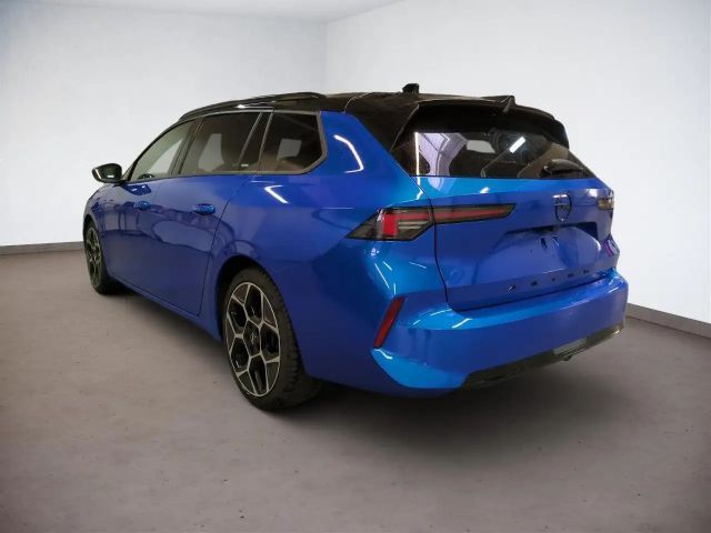 Opel Astra Sports Tourer Ultimate