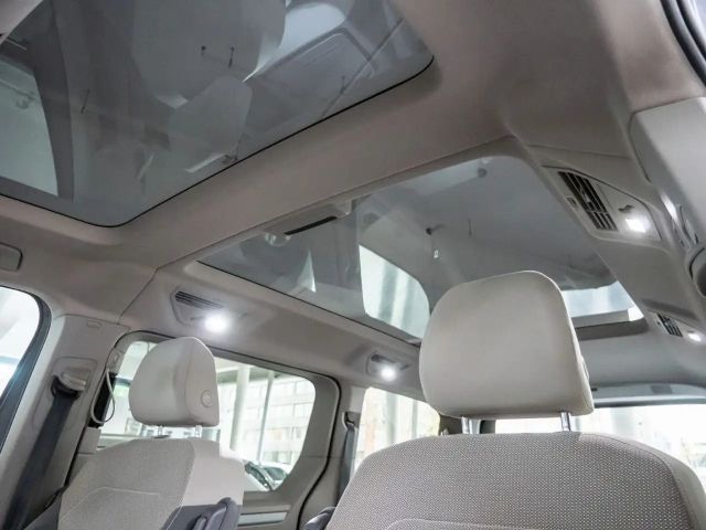 Volkswagen Multivan 2.0 TSI DSG Lang Life T7