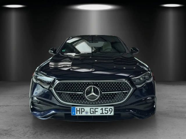 Mercedes-Benz E 200 AMG Line E 200 d Sedan