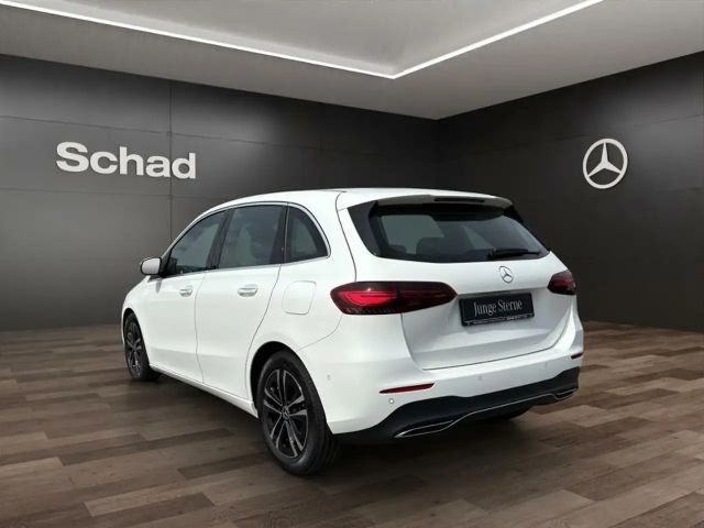 Mercedes-Benz B 200 B 200 d