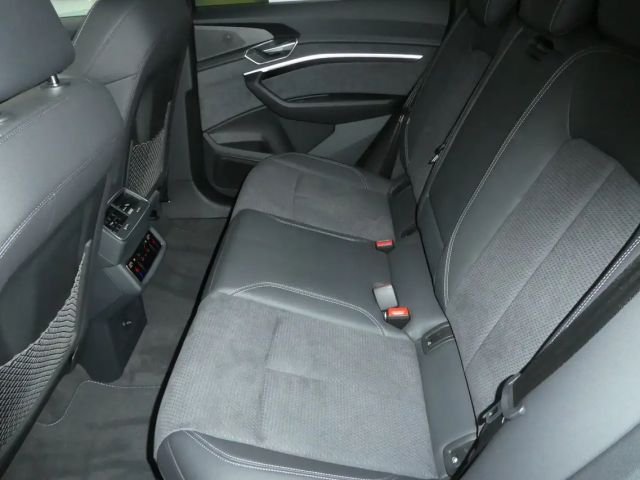 Audi Q8 e-tron 55 Business Quattro