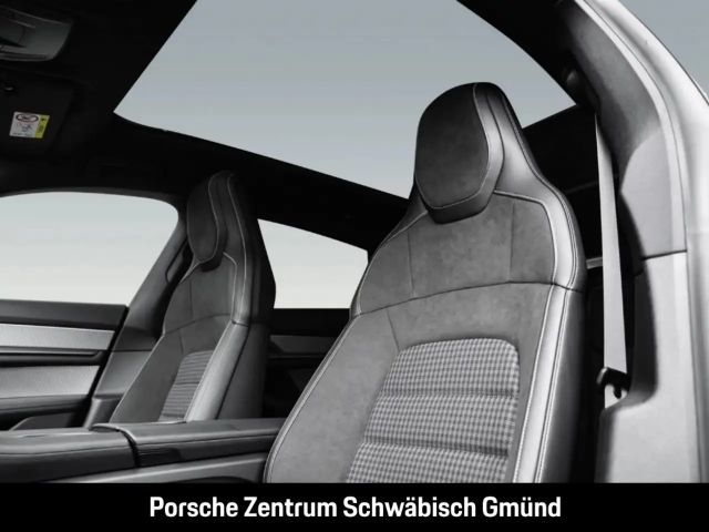 Porsche Taycan 4 Cross Turismo