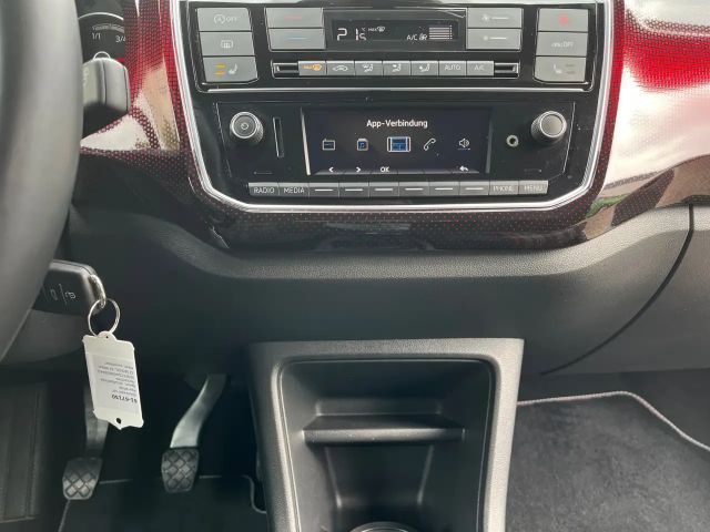 Volkswagen up! 1.0 TSI GTI