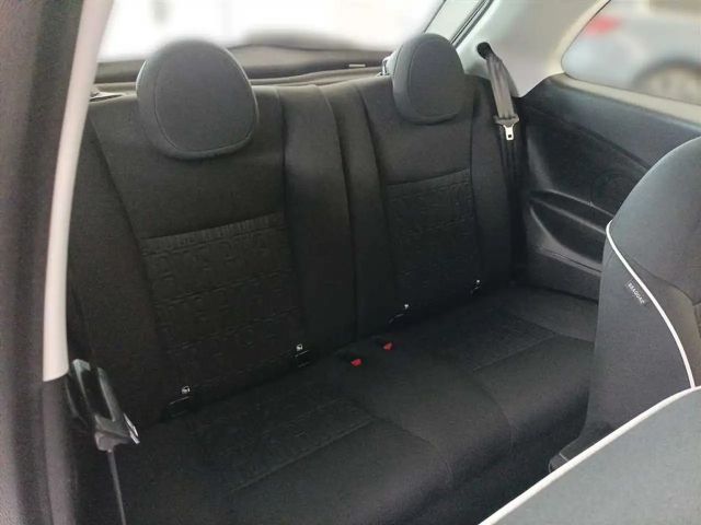 Fiat 500e Sitzheizung Rückfahrkamera Parksensoren