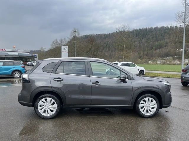 Suzuki S-Cross Hybrid