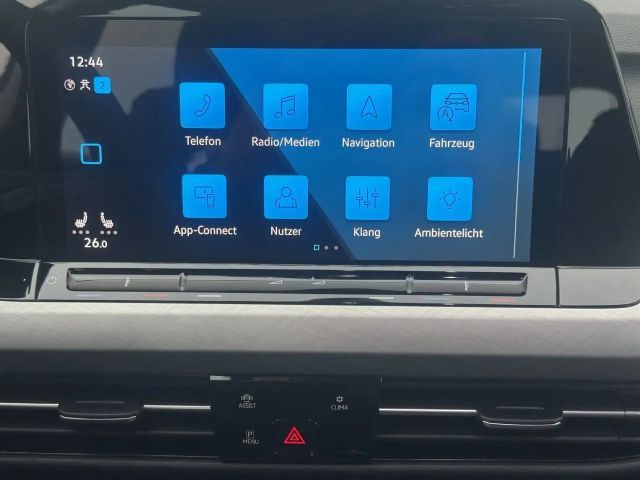 Volkswagen Golf 1.5 TSI DSG Life Variant