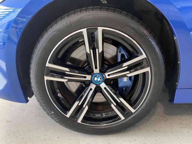 BMW 330 330e M-Sport Sedan