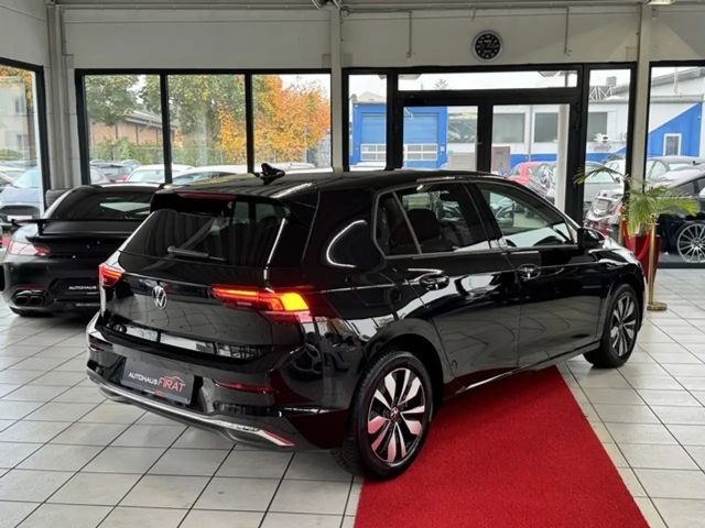 Volkswagen Golf 1.5 eTSI Golf VIII