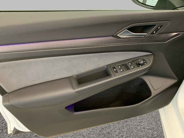 Volkswagen Golf IQ.Drive