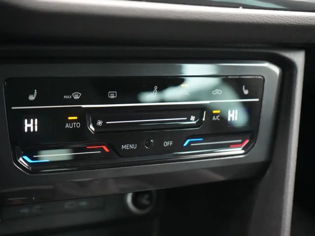 Volkswagen Tiguan Active NAVI AHK KEYLESS LED PDC CARPLAY