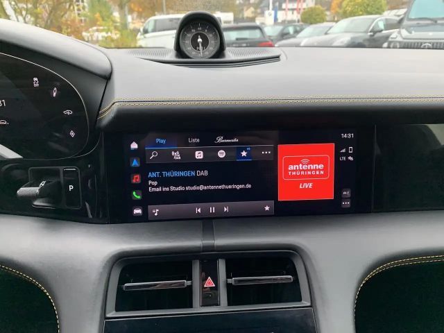 Porsche Taycan S Turbo