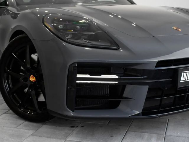 Porsche Panamera 4 E-Hybrid