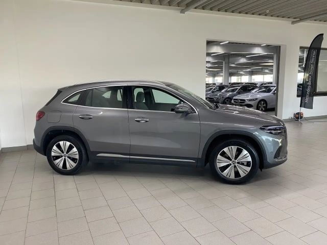Mercedes-Benz EQA 300 4MATIC Progressive