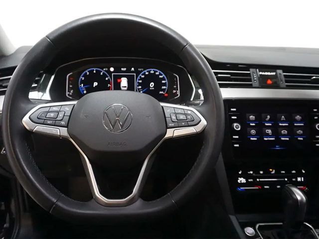 Volkswagen Passat Business DSG