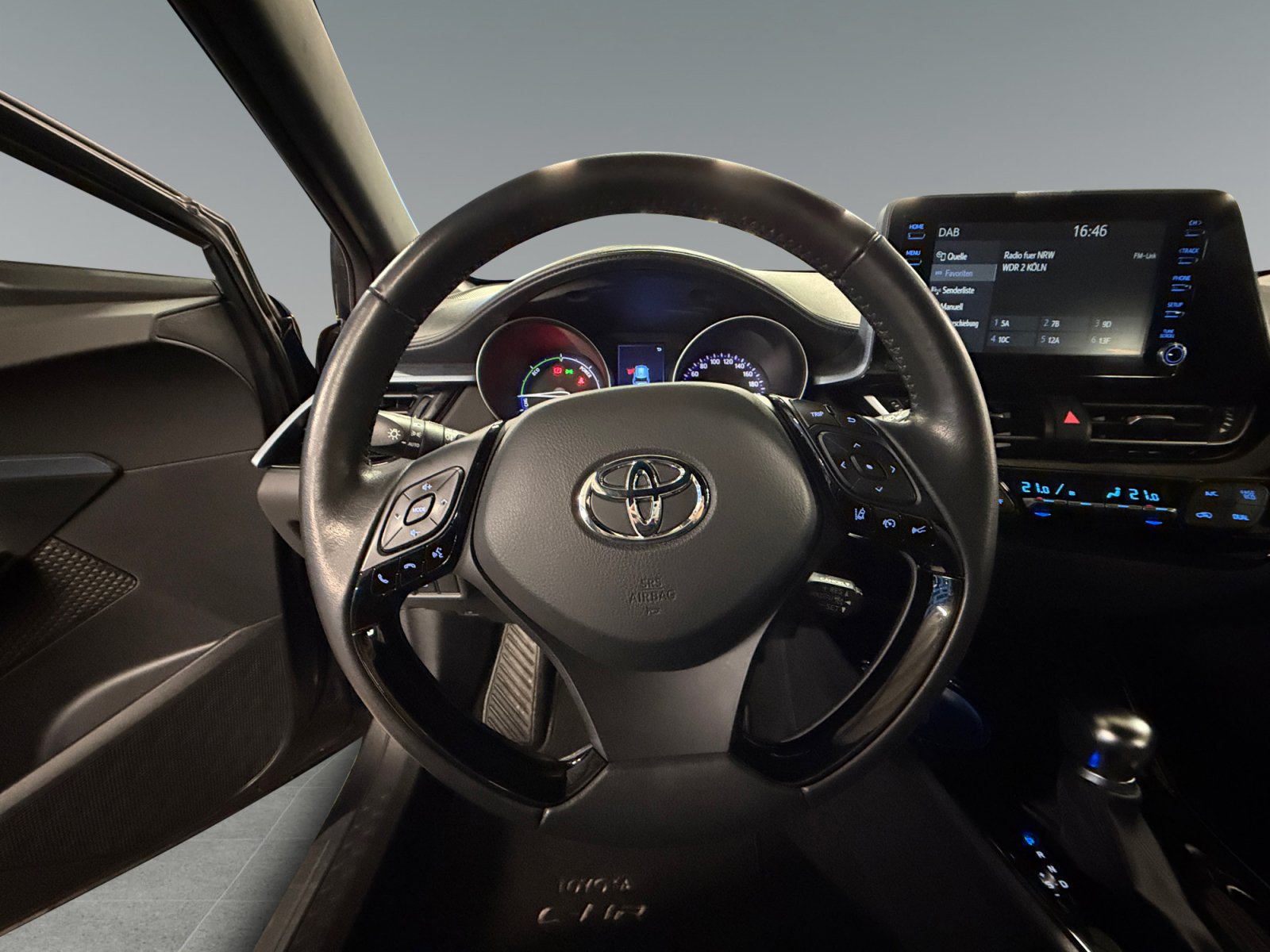 Toyota C-HR 5-deurs Team D