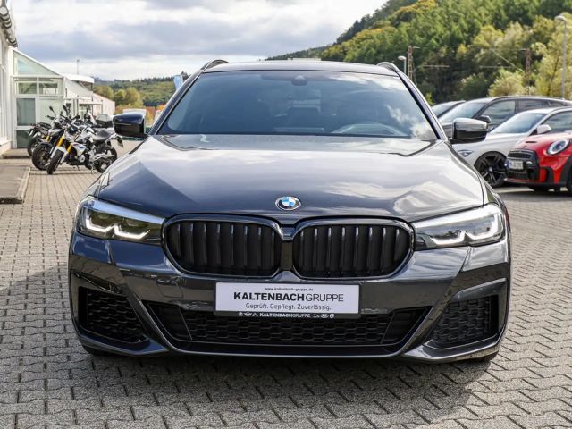 BMW 520 520d M-Sport Touring