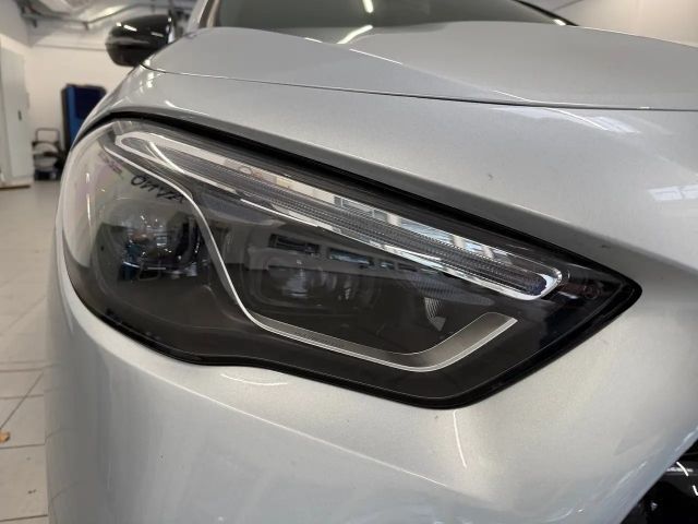 Mercedes-Benz GLA 200 4MATIC GLA 200 d