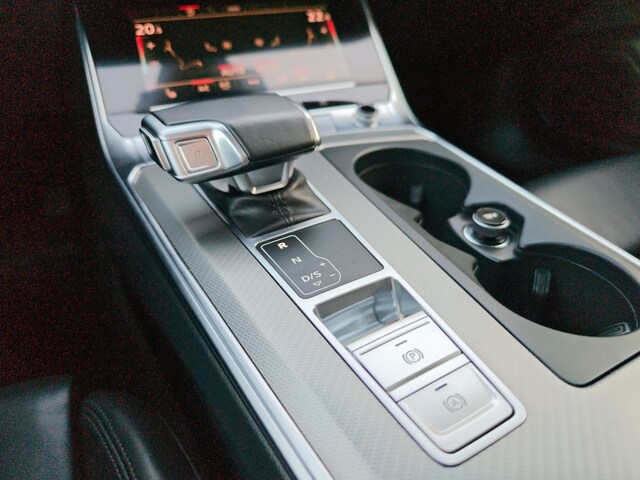 Audi A6 40 TDI Avant S-Tronic