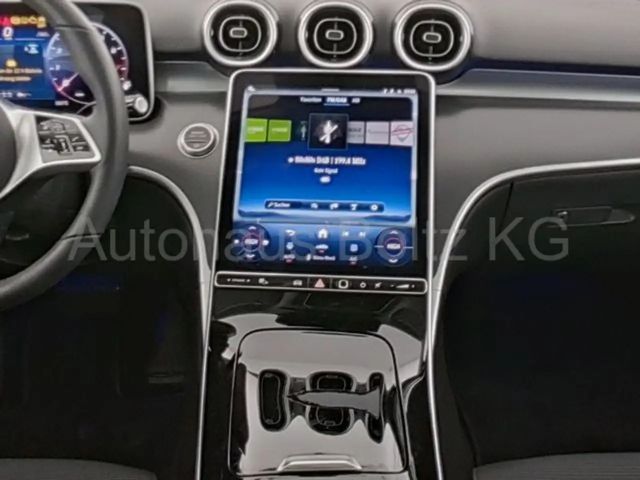 Mercedes-Benz C 180 AVANTGARDE Sedan