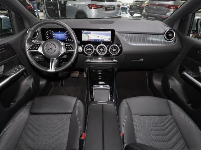 Mercedes-Benz B 200 W-Paket ParkAss. LED SpurH el.Heck LM KAM