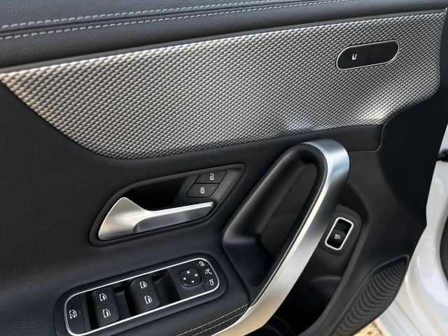 Mercedes-Benz CLA 200 Shooting Brake