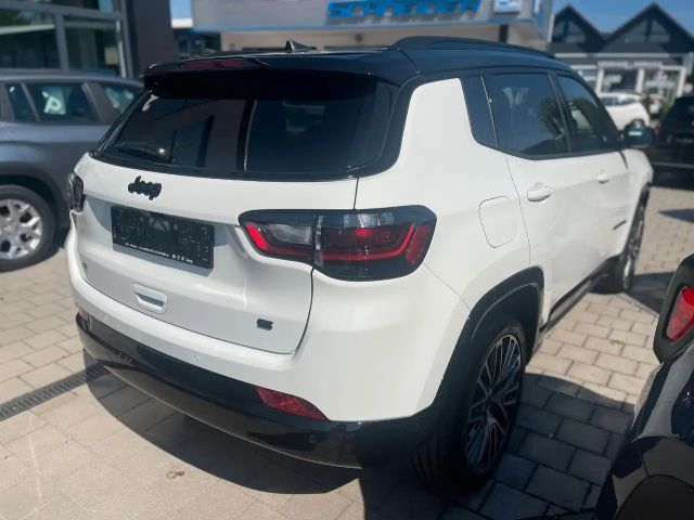 Jeep Compass Hybrid Summit