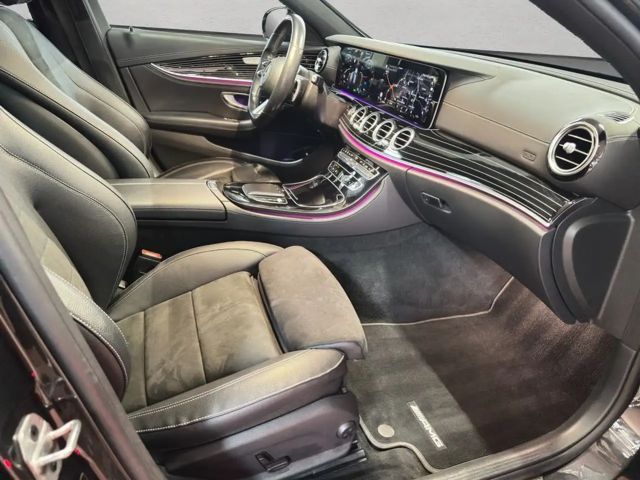 Mercedes-Benz E 300 E 300 e