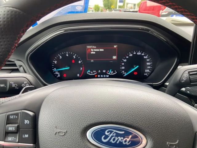 Ford Focus ST Line Wagon