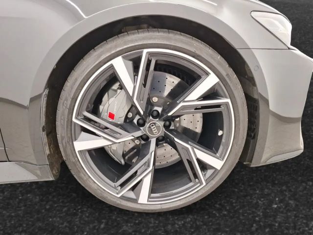 Audi RS6 Avant Quattro