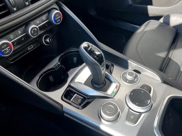 Alfa Romeo Giulia Q4 Veloce