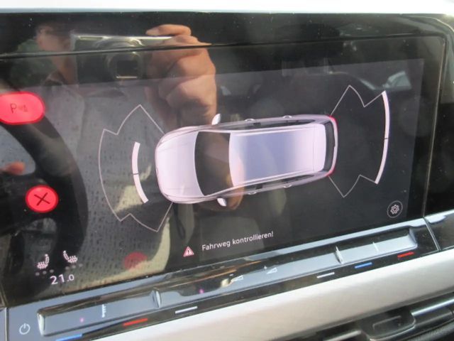 Volkswagen Golf 1.5 eTSI DSG Life Variant