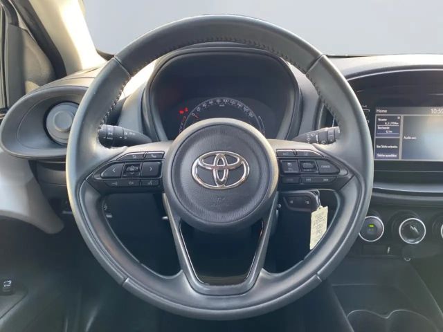 Toyota Aygo Hatchback Play X-play