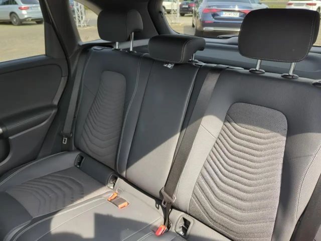 Mercedes-Benz B 200 Progressive