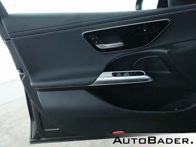 Mercedes-Benz E 200 AVANTGARDE Estate