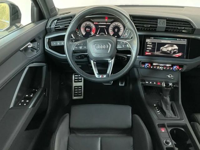 Audi Q3 35 TDI Quattro S-Line Sportback