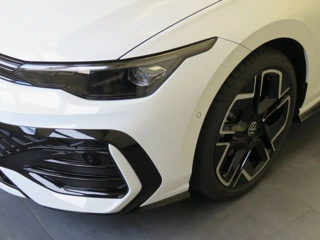 Volkswagen Golf Sport