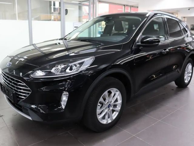 Ford Kuga Hybrid Titanium