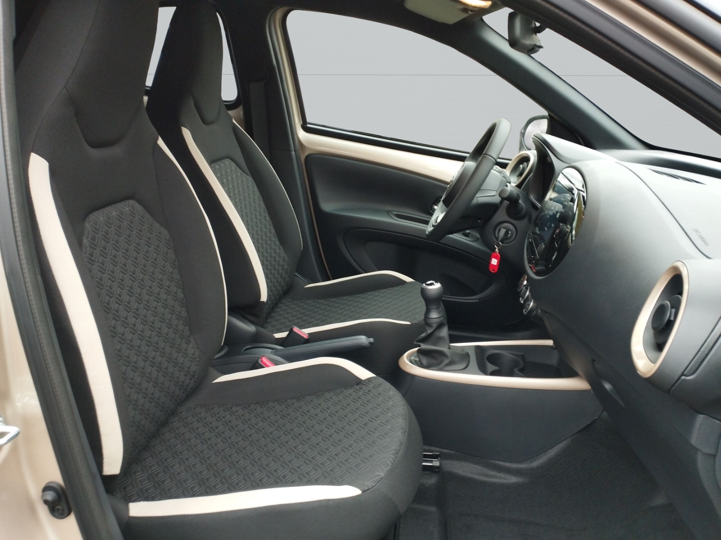 Toyota Aygo X 5-deurs Basis Team D