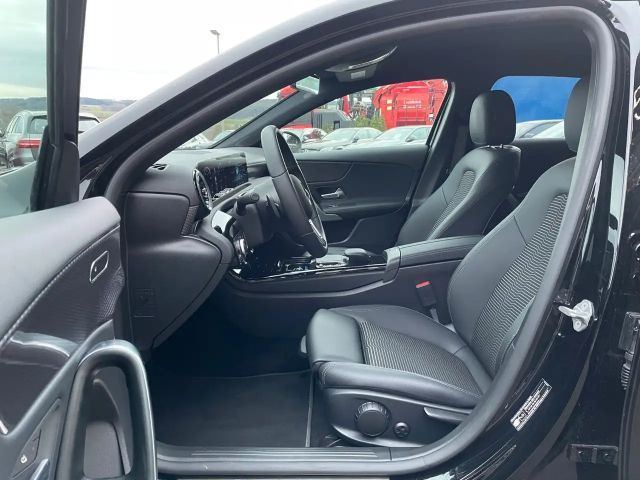 Mercedes-Benz A 200 A 200 d Progressive