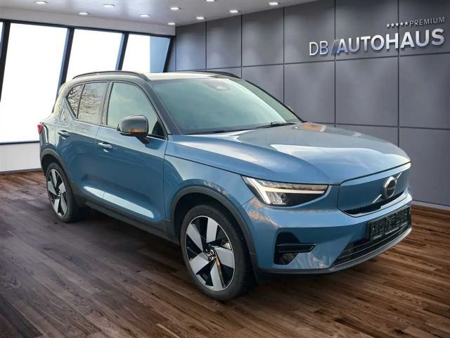 Volvo XC40 Core Recharge