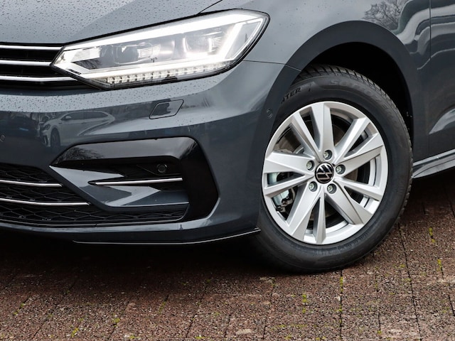 Volkswagen Touran 1.5 TSI DSG