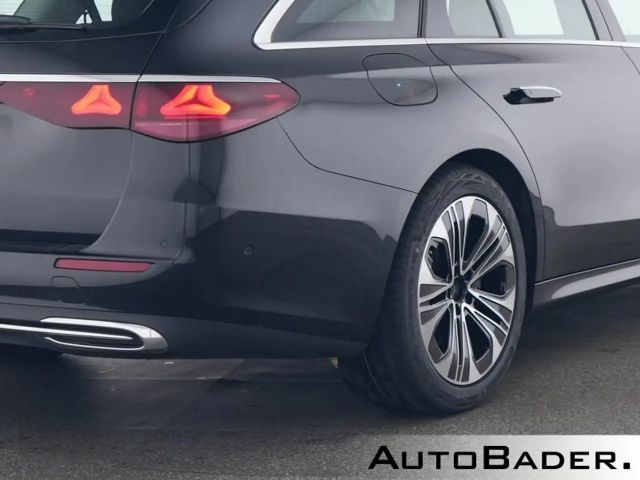 Mercedes-Benz E 200 AVANTGARDE Estate