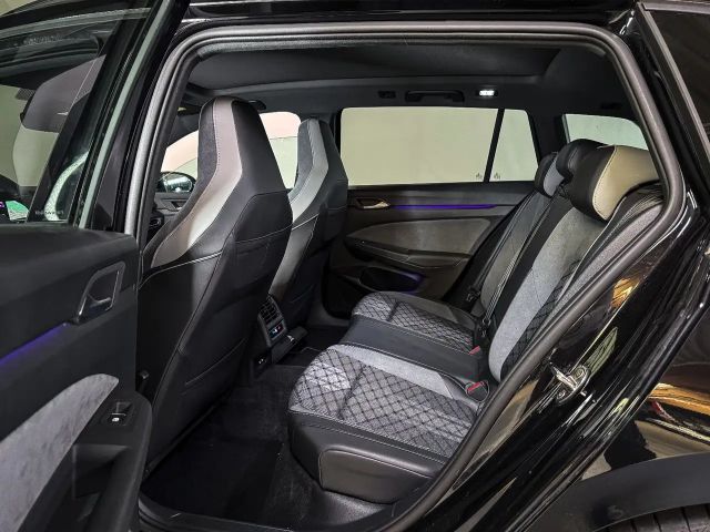 Volkswagen Golf R-Line Variant