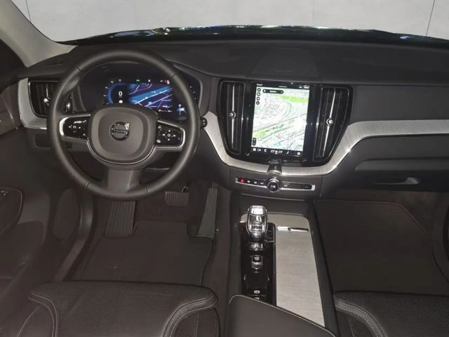 Volvo XC60 AWD Dark Plus