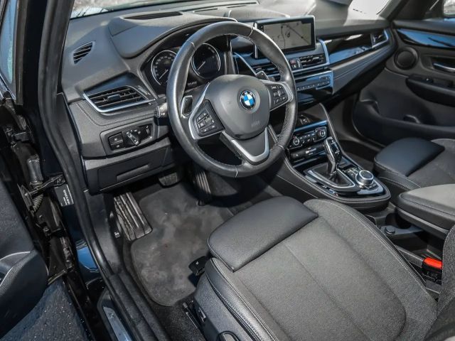 BMW 220 220i Sport Line