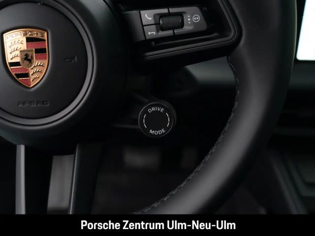 Porsche Macan Surround View BOSE Luftfederung 21-Zoll