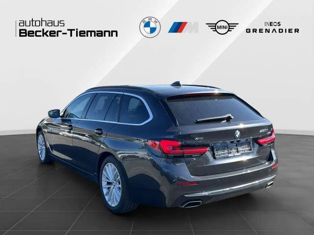 BMW 530 530d Luxury Line Touring xDrive