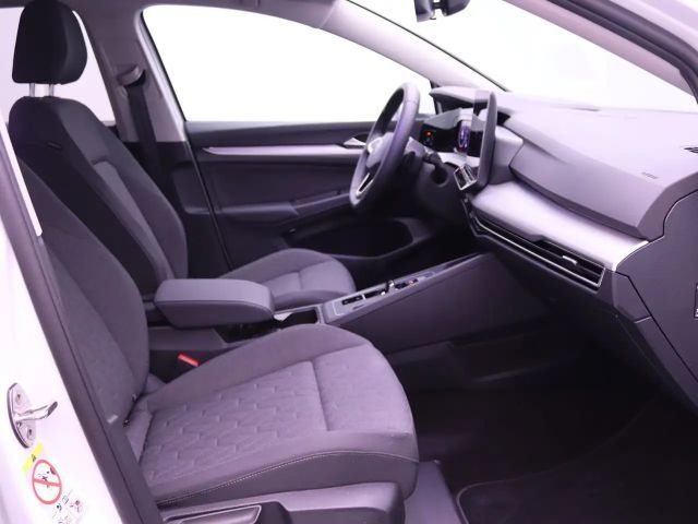 Volkswagen Golf 1.5 eTSI DSG Golf VIII Life