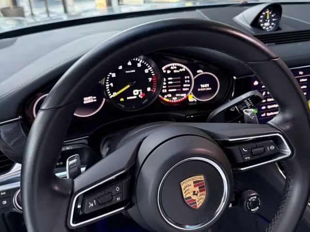 Porsche Panamera 4 E-Hybrid
