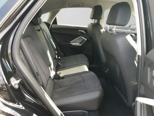 Audi Q3 35 TDI S-Line